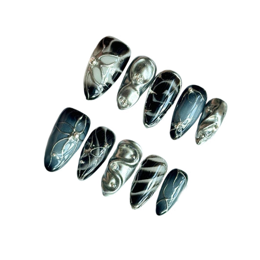 nailva Thorn Silver