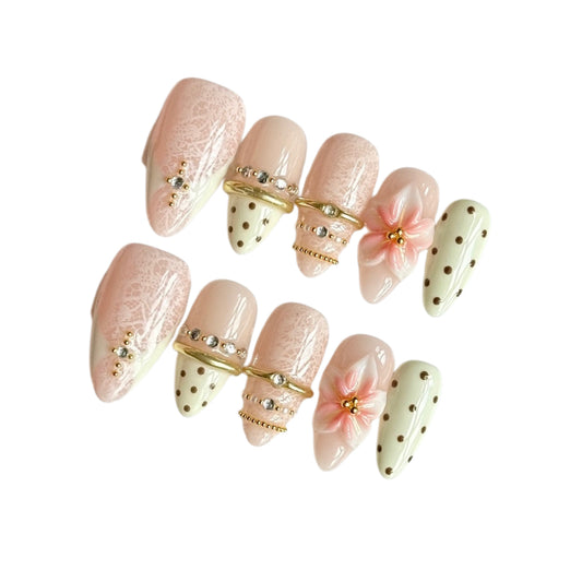 Lace Dot