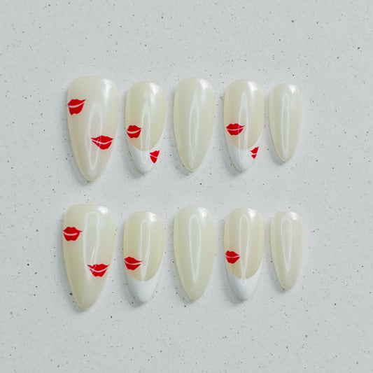 nailva Milky Red Lip