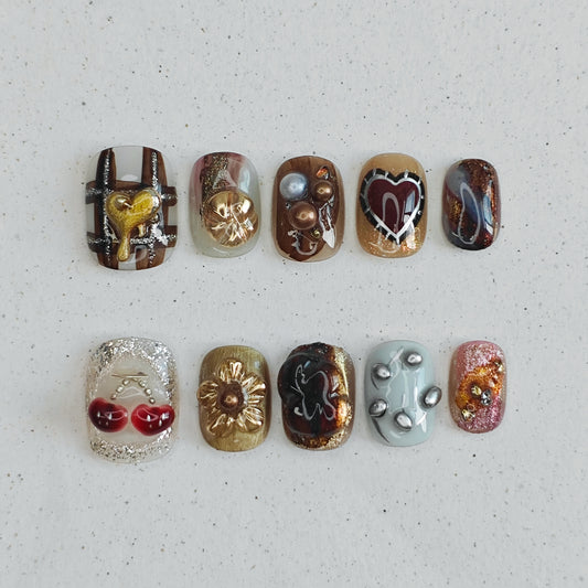 Antique Opulence Press On Nails