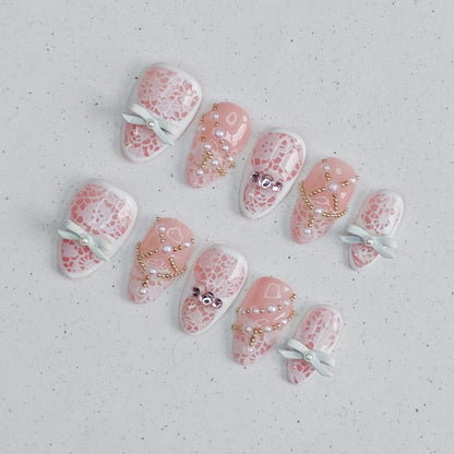 Lace Sweetheart