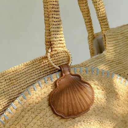 Shell hat clip